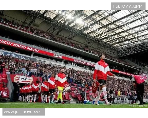 德甲激战莱比锡红牛迎战法兰克福争夺关键三分之战